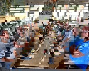 F8215535 3D4b 4836 B560 C4f4b207a754