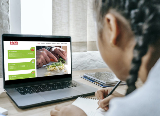 smartmockups_kwn9d6lr (2).jpg